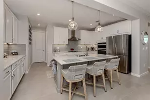 11932 Bohemian Pl, Venice, FL 34293 - Photo 5