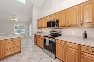 1041 Truman St, Nokomis, FL 34275 - Photo 9