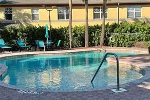 216 Coquina Bay Dr Dr, Saint Petersburg, FL 33705 - Photo 39