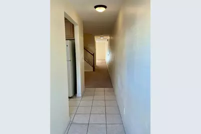 216 Coquina Bay Dr Drive, Saint Petersburg, FL 33705 - Photo 5