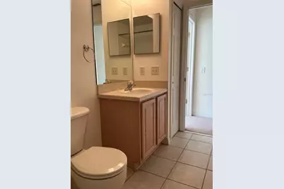 216 Coquina Bay Dr Drive, Saint Petersburg, FL 33705 - Photo 31