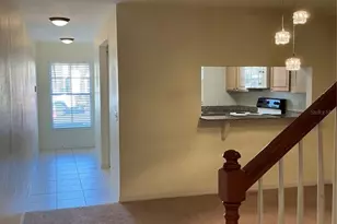 216 Coquina Bay Dr Dr, Saint Petersburg, FL 33705 - Photo 9