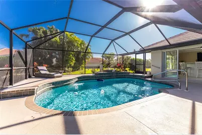 537 Lake Of The Woods Drive, Venice, FL 34293 - Photo 3