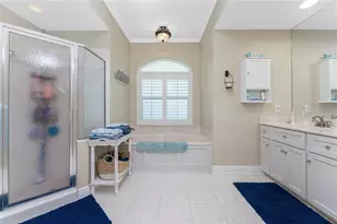 537 Lake of the Woods Dr, Venice, FL 34293 - Photo 19