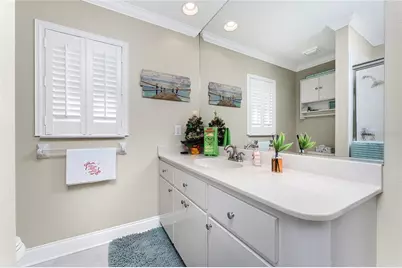 537 Lake Of The Woods Drive, Venice, FL 34293 - Photo 23