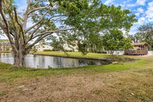 748 White Pine Tree Rd, Venice, FL 34285 - Photo 3