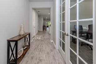 20285 Symphony Pl, Venice, FL 34293 - Photo 15