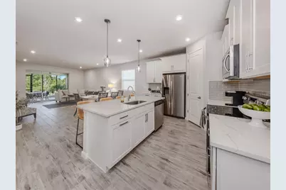 20285 Symphony Place, Venice, FL 34293 - Photo 3