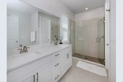 20285 Symphony Place, Venice, FL 34293 - Photo 9