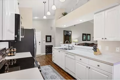 7266 Eleanor Circle #202, Sarasota, FL 34243 - Photo 9