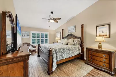 7266 Eleanor Circle #202, Sarasota, FL 34243 - Photo 13