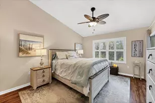 7266 Eleanor Cir, Sarasota, FL 34243 - Photo 19