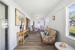 165 Vista Hermosa Cir, Sarasota, FL 34242 - Photo 15