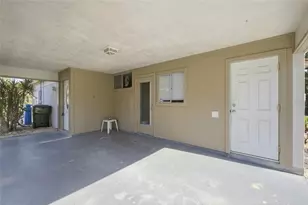 165 Vista Hermosa Cir, Sarasota, FL 34242 - Photo 27