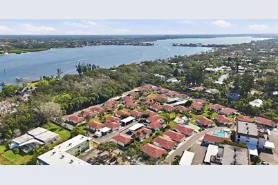 165 Vista Hermosa Circle #24A, Sarasota, FL 34242 - Photo 33