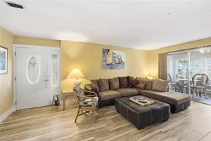 165 Vista Hermosa Cir, Sarasota, FL 34242 - Photo 9