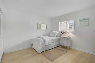 995 La Guna Dr, Venice, FL 34285 - Photo 15