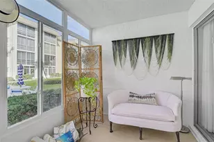 995 La Guna Dr, Venice, FL 34285 - Photo 25