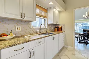 166 Southampton Pl S, Venice, FL 34293 - Photo 13