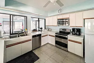 166 Southampton Pl S, Venice, FL 34293 - Photo 47