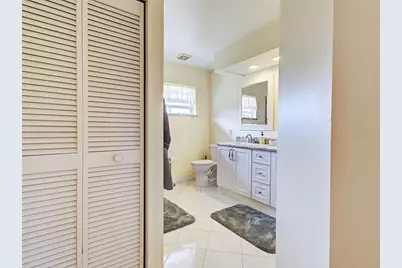 166 Southampton Place S #348, Venice, FL 34293 - Photo 23