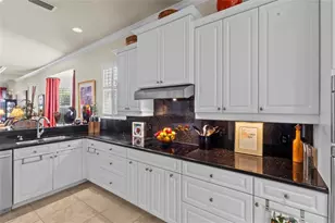 1613 Lancashire Dr, Venice, FL 34293 - Photo 5