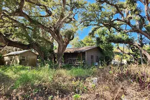 286 Shamrock Dr, Venice, FL 34293 - Photo 9