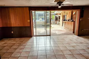 286 Shamrock Dr, Venice, FL 34293 - Photo 5