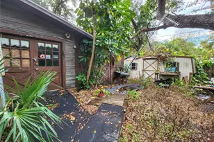 286 Shamrock Dr, Venice, FL 34293 - Photo 75