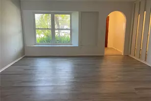 3568 Roslyn Rd, Venice, FL 34293 - Photo 7