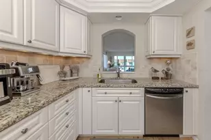 230 Santa Maria St, Venice, FL 34285 - Photo 15