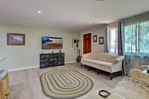 2698 Valencia Rd, Venice, FL 34293 - Photo 9