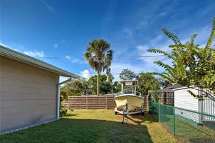 2698 Valencia Rd, Venice, FL 34293 - Photo 35