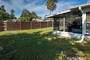 2698 Valencia Rd, Venice, FL 34293 - Photo 5