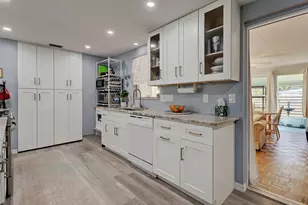 2698 Valencia Rd, Venice, FL 34293 - Photo 13