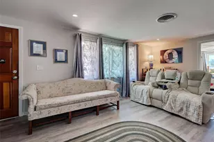 2698 Valencia Rd, Venice, FL 34293 - Photo 7