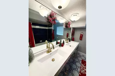 3233 Teal Avenue, Sarasota, FL 34232 - Photo 13