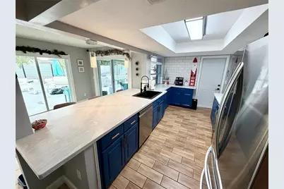 3233 Teal Avenue, Sarasota, FL 34232 - Photo 17