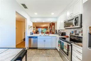 688 Bird Bay Cir, Venice, FL 34285 - Photo 9