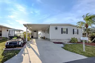 528 Tampico Dr, North Port, FL 34287 - Photo 5