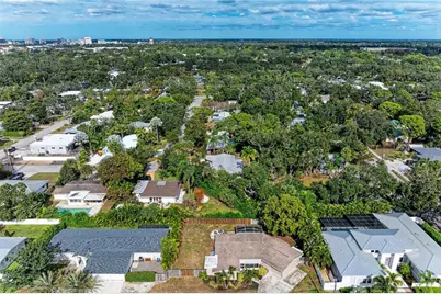 2132 Hyde Park Circle, Sarasota, FL 34239 - Photo 55