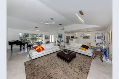 396 Bayshore Drive, Venice, FL 34285 - Photo 13