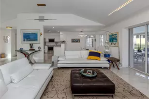 396 Bayshore Dr, Venice, FL 34285 - Photo 15