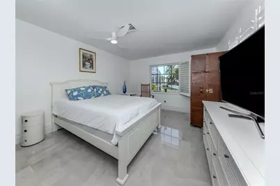 396 Bayshore Drive, Venice, FL 34285 - Photo 25