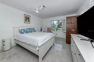 396 Bayshore Dr, Venice, FL 34285 - Photo 27