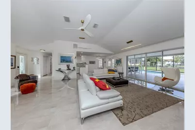 396 Bayshore Drive, Venice, FL 34285 - Photo 11