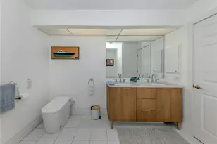 396 Bayshore Dr, Venice, FL 34285 - Photo 29