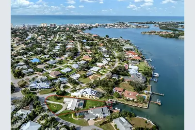 396 Bayshore Drive, Venice, FL 34285 - Photo 5