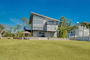 1089 Bayshore Dr, Englewood, FL 34223 - Photo 3