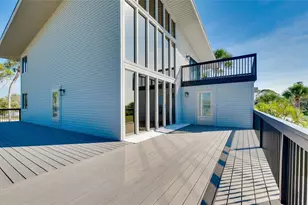 1089 Bayshore Dr, Englewood, FL 34223 - Photo 37